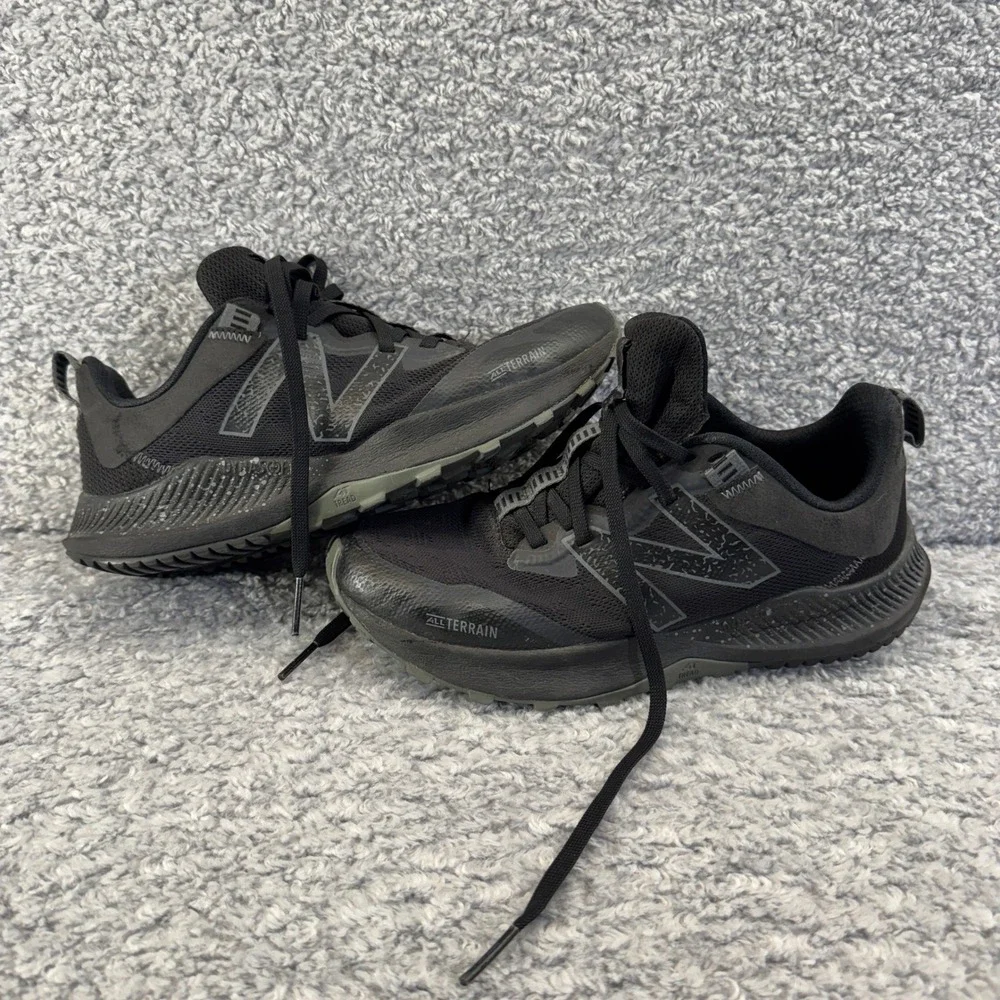 NEW BALANCE ALL TERRAIN Sz 8 NITREL V4 MTNTRLK4 Athletic Running Shoes Sneakers - Picture 1 of 7